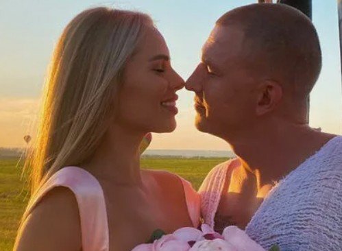 Ханна отреагировала на слухи о третьей беременности