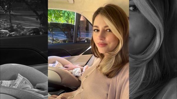 Анна Михайловская родила и опубликовала фото из выписки