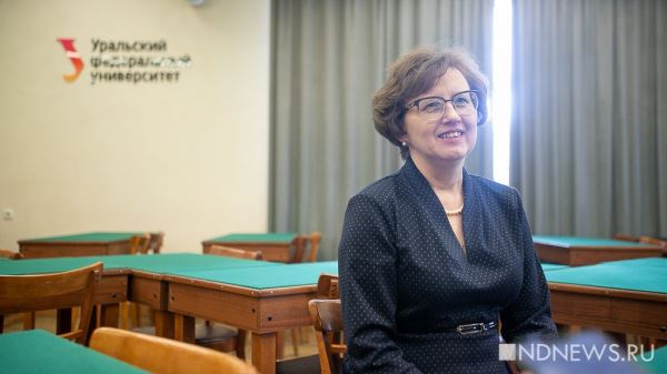 Филолог объяснила пользу сленга и мемов в социальных сетях